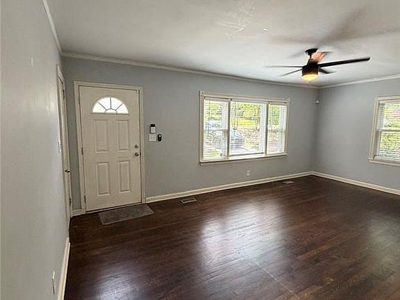 3rd image of 1091 Walker Dr