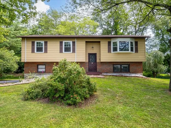 22 N Mission Road, Wappingers Falls, NY 12590