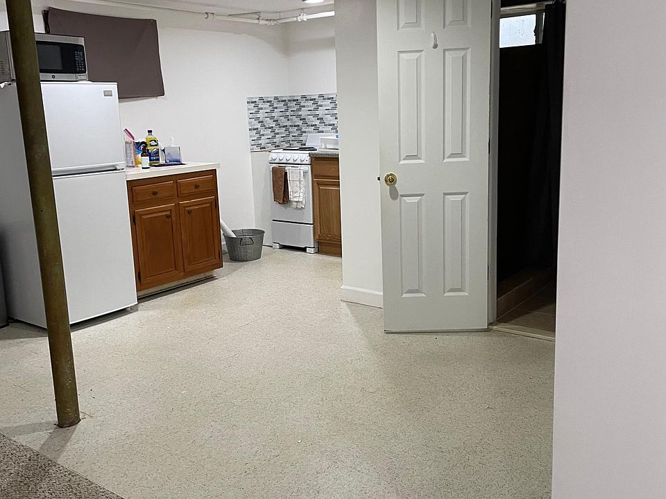 2nd image of 241 Grand Ave #Basement