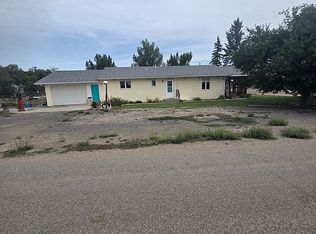 224 1st Ave E, Deaver, WY 82421