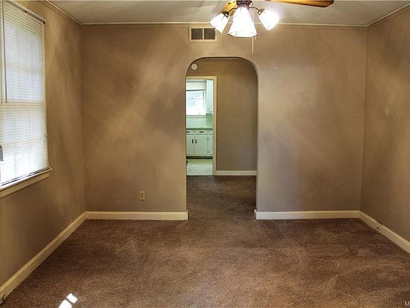 2nd image of 1828 Yancey Ave