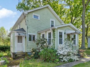 156 Hardy Pond Rd, Waltham, MA 02451