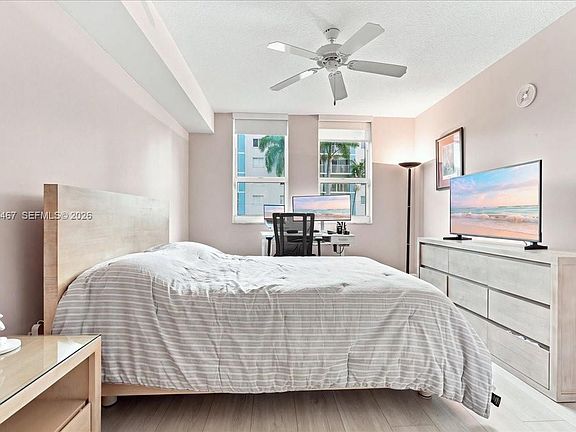 4th image of 2665 SW 37th Ave APT 211