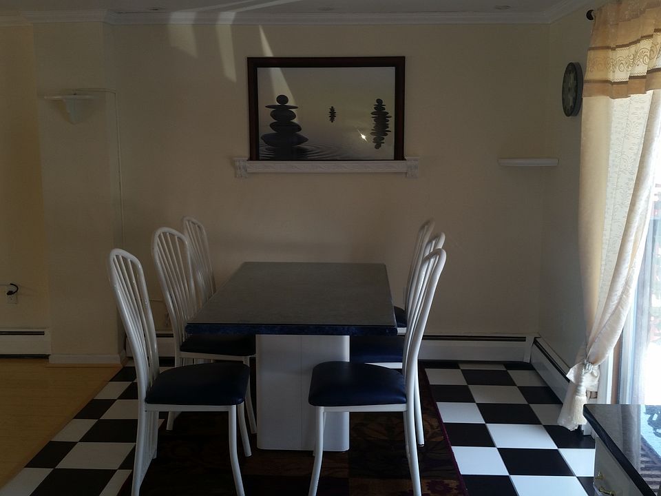 72 Churchill Dr Newington CT Zillow