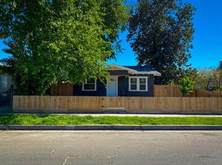 2202 E Lewis Ave, Fresno, CA