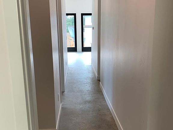 5th image of 1510 Avenida De Los Lirios #2