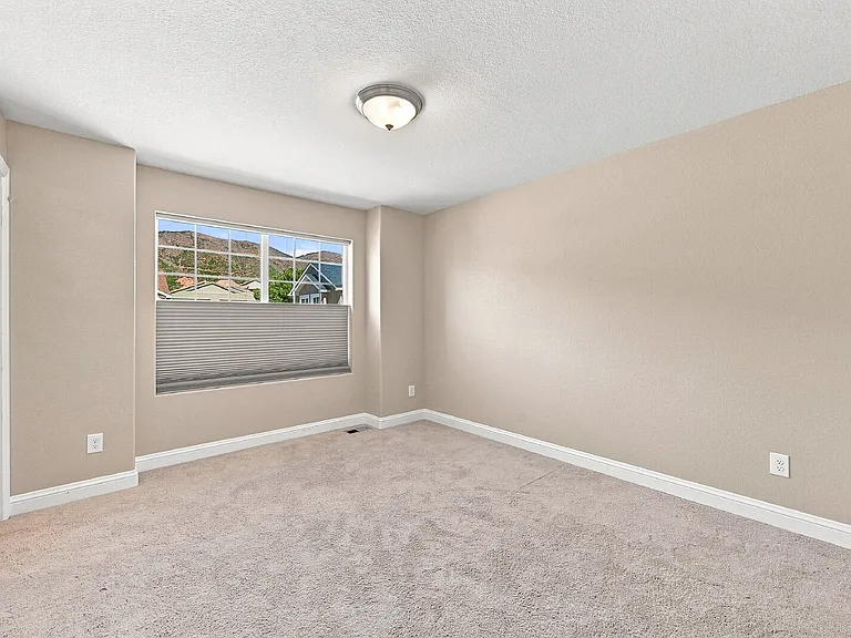 5671 Majestic Dr — Photo 27
