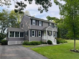 2 Kristin Dr, Derry, NH 03038