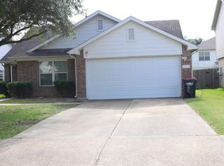 16526 Eaglewood Shadows Dr, Sugar Land, TX 77498
