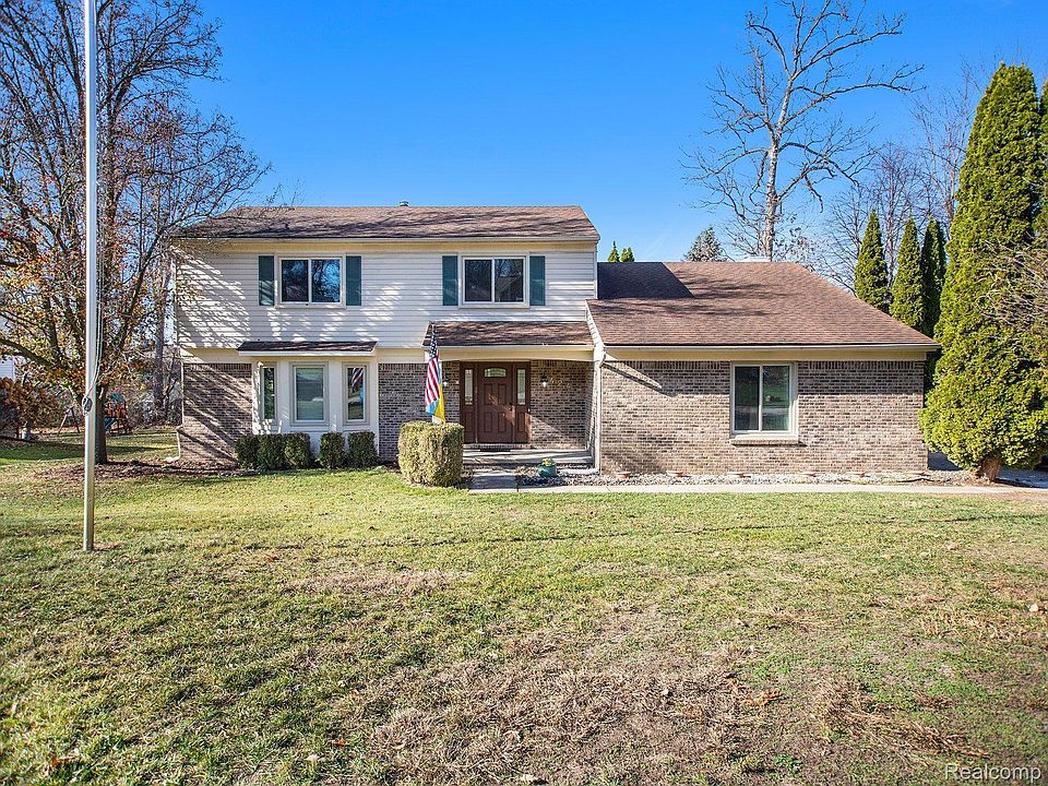 1st image of 424 Rosario Ln