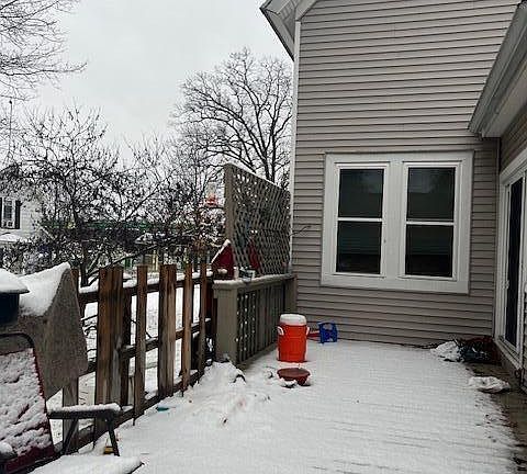 5th image of 420 E Main St