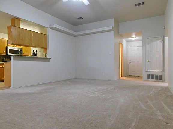 4th image of 4502 Maggie Dr