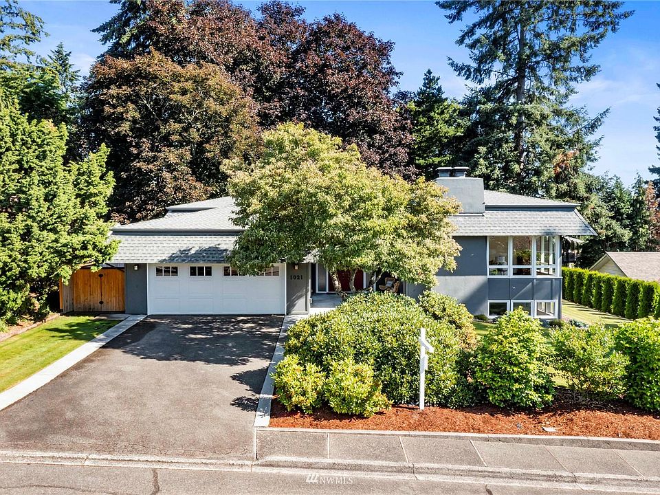 1st image of 1021 Panorama Dr