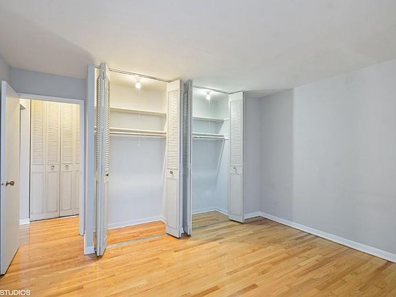 5th image of 510 W Briar Pl APT 305