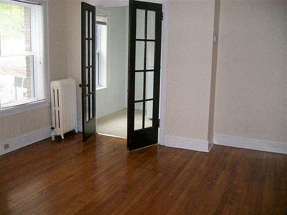 2nd image of 1465 W 33rd St APT 104