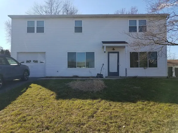 892 Center St, Mount Joy, PA 17552
