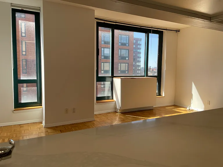 1 Irving Pl #P19I — Photo 6
