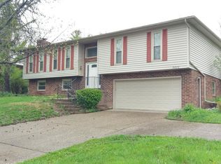 3220 Carriage Ln, Lexington, KY 40517
