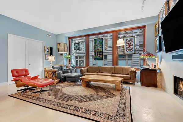 Sold by SERHANT. | media 1