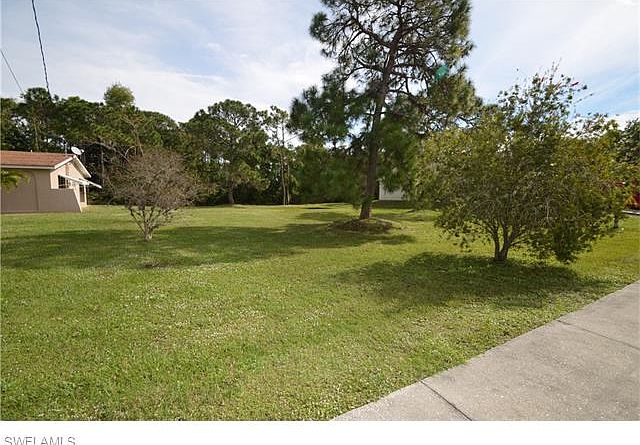 2nd image of 5932 Stringfellow Rd