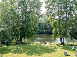 N2295 Birchwood Dr, Waupaca, WI 54981
