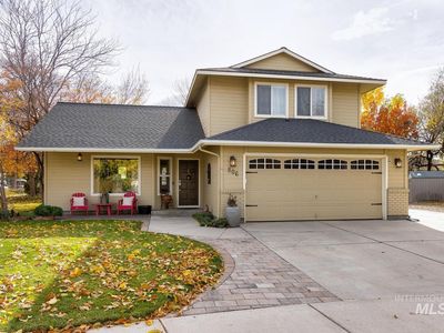 806 N Armstrong Pl, Boise, ID, 83704