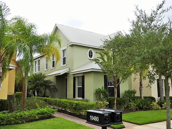 2nd image of 10488 SW Westlawn Blvd
