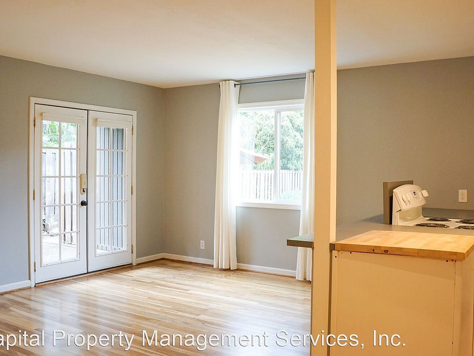 1st image of 4103 SE Taggart St #10392173