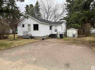 5333 & 5329 50th Ave, Elk Pt, AB T0A1A0