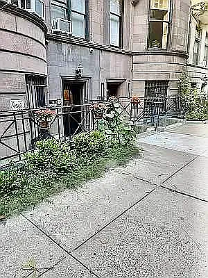 Rented by PennApts | media 11