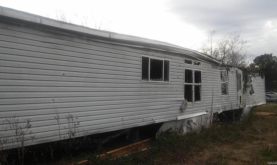 2nd image of 1792 Fern Rd