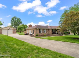 161 Proctor Ln, Shepherdsville, KY 40165