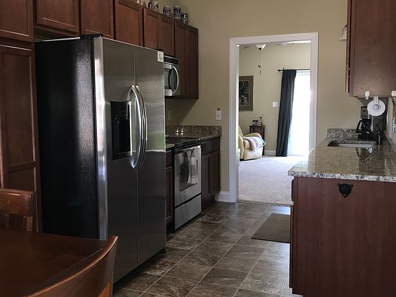 4th image of 502 Sommerville Ct