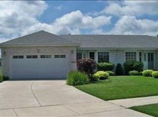 1051 Freedom Cir S, Crown Point, IN 46307