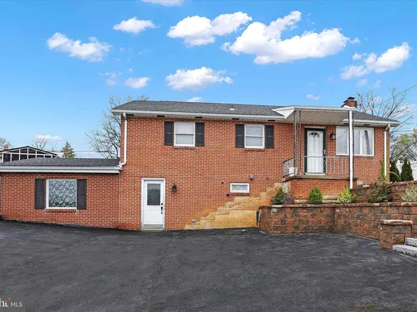 437 N Main St, Red Lion, PA 17356