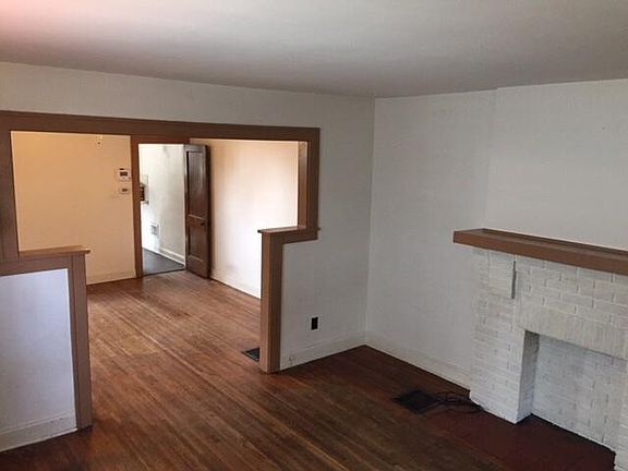 5th image of 127 W Lakeview Ave