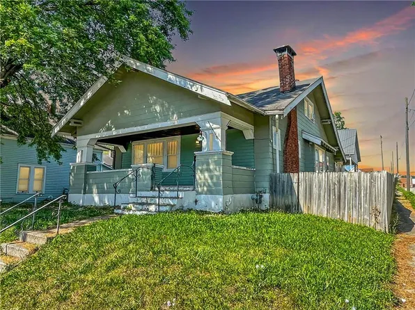 1013 McPherson St, Trenton, MO 64683