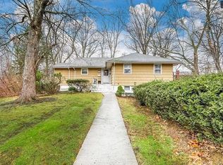 7 Sydell Ln, Spring Valley, NY 10977