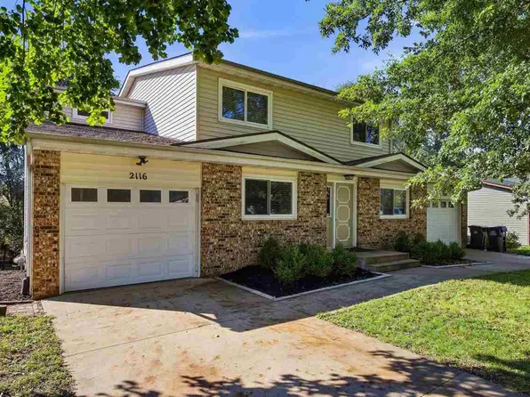 2116 10th Street Pl, Coralville, IA 52241