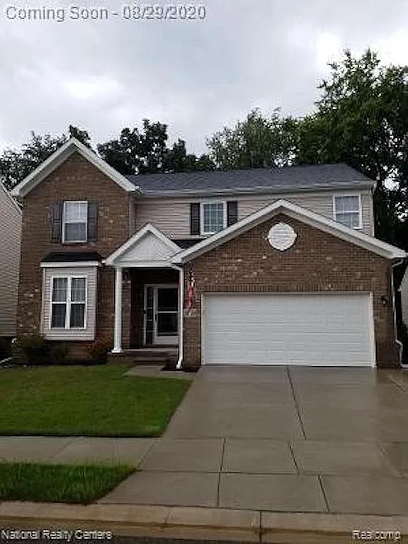 59638 Twin Pines Dr photo 1