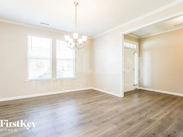 355 Streamliner Blvd — Photo 5