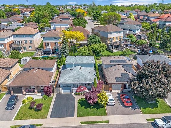 4th image of 640 Acadia Dr