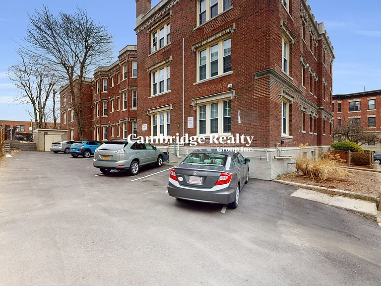 15 Glenville Ave #11T — Photo 13