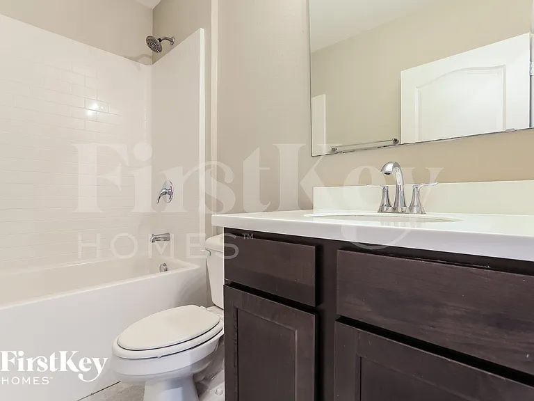 23338 Moorhead Ave — Photo 14