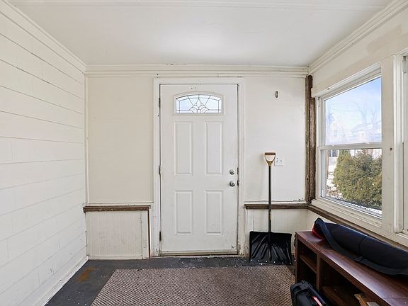 3rd image of 56 Parker St