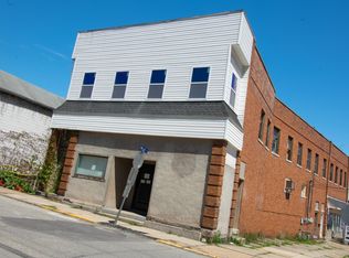 616 Wallace St #A, Vandergrift, PA 15690