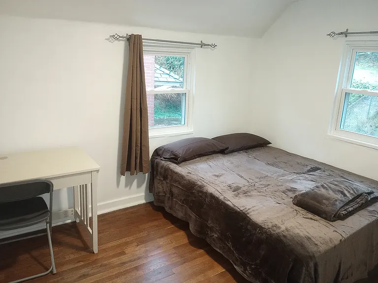 428 Connor St — Photo 17