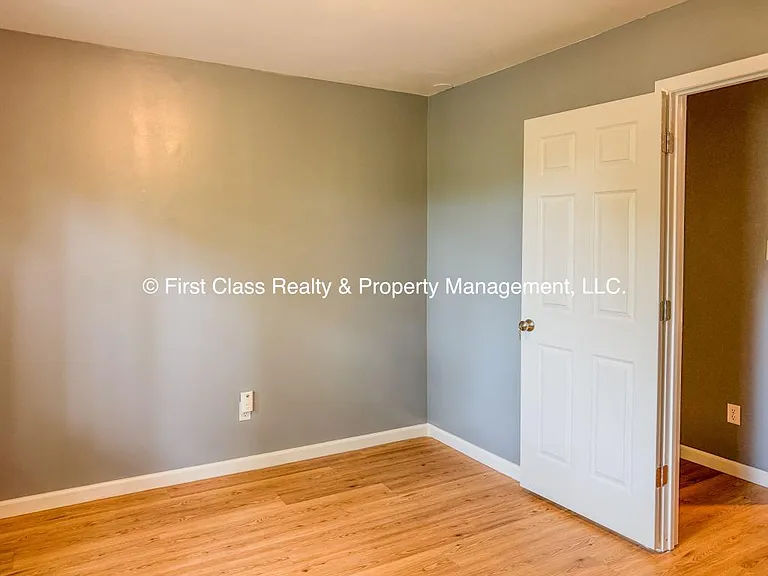 8015 Tiburon Cir — Photo 38