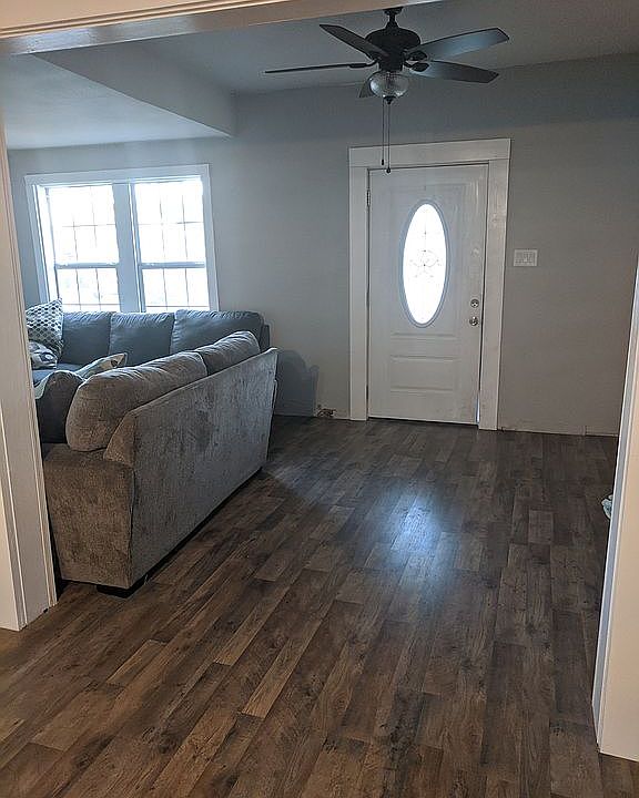 1st image of 327 Grenet St