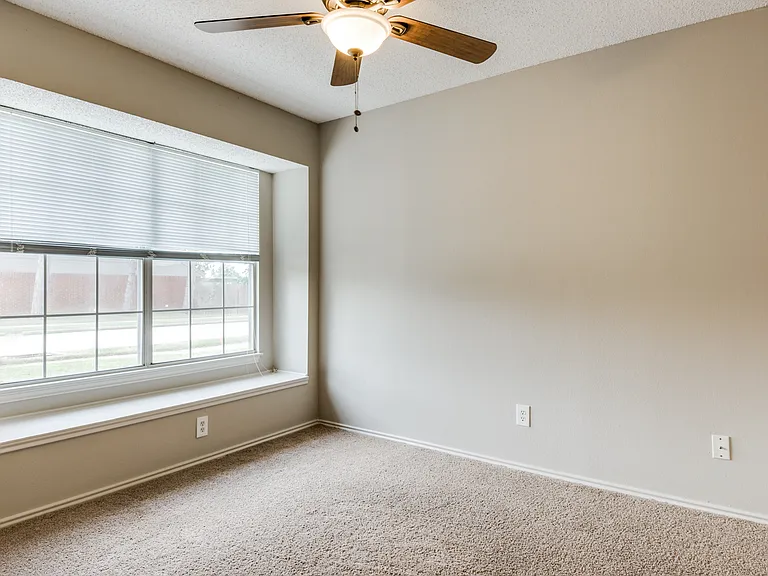 1461 Javelin Way — Photo 10